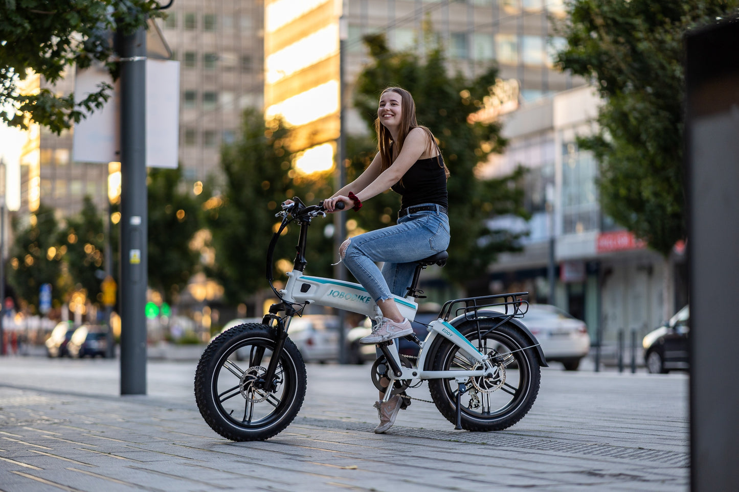 Rower Elektryczny Jobo E-bike EDDY Biały Fatbike